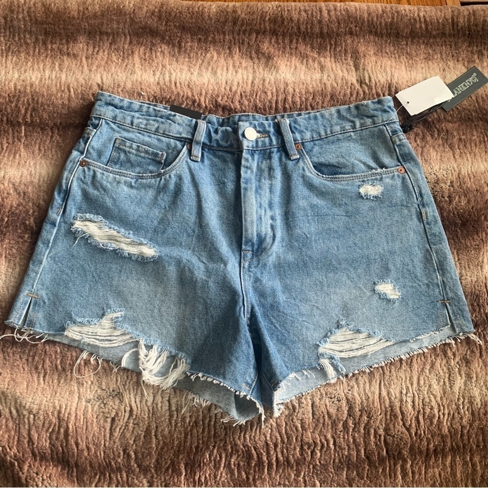 BLANK NYC The Barrow Vintage High Rise Short Fare Warning